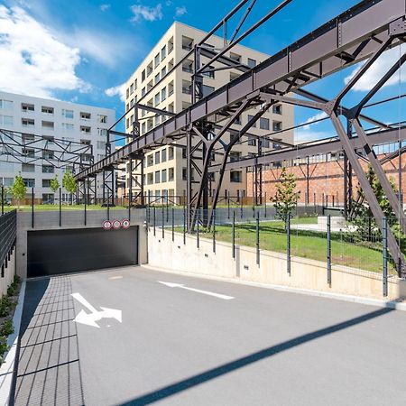 Апартаменти Bright 2Br - 7Th Floor, Balcony, Free Parking By Gravity Прага Екстер'єр фото