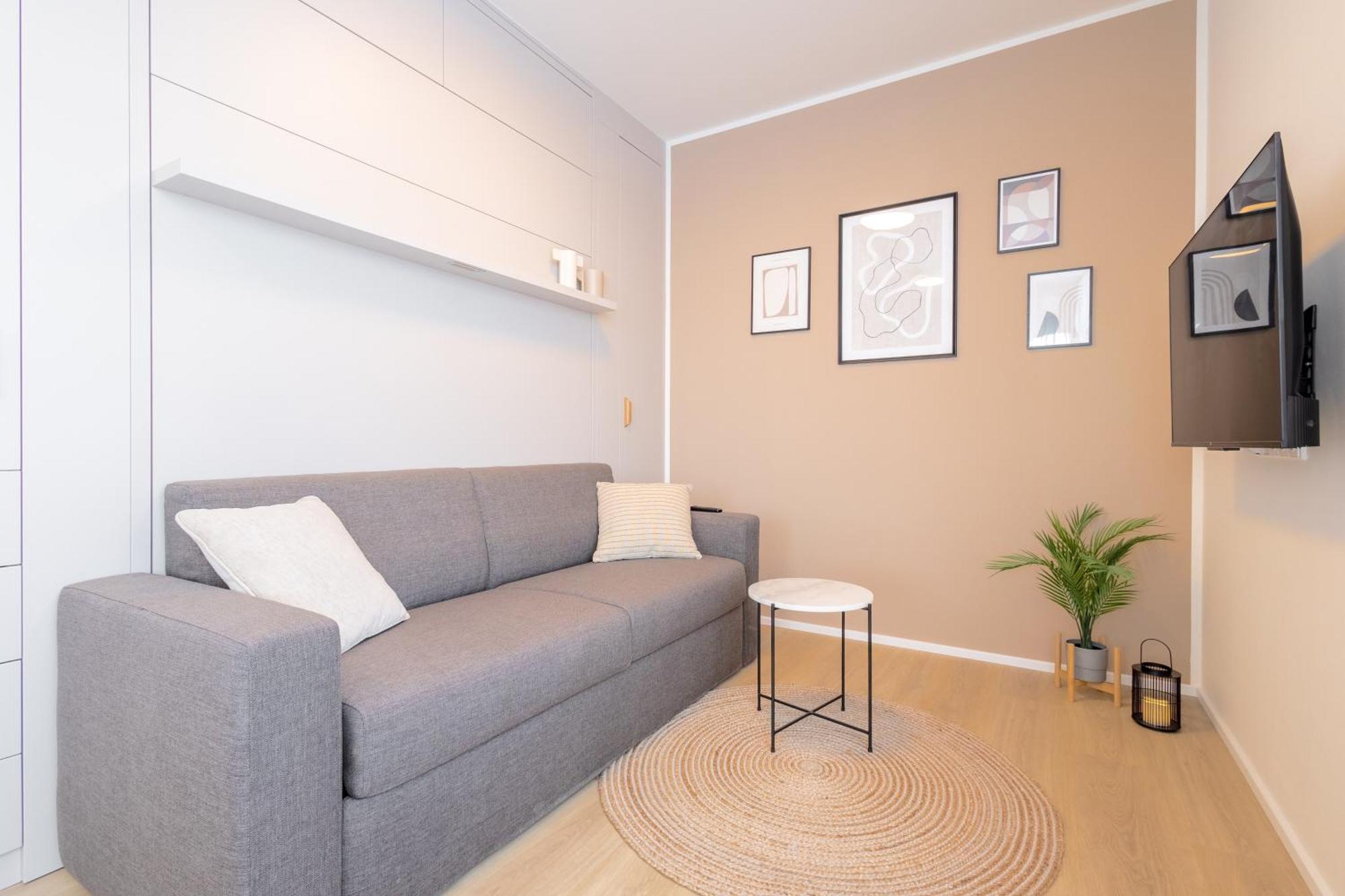 Апартаменти Bright 2Br - 7Th Floor, Balcony, Free Parking By Gravity Прага Екстер'єр фото
