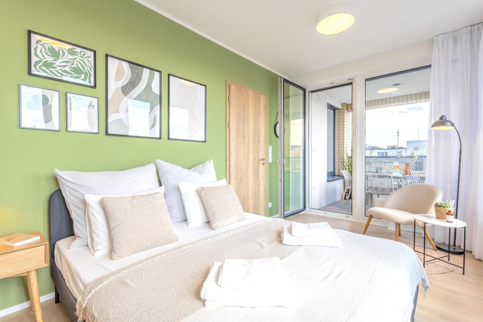 Апартаменти Bright 2Br - 7Th Floor, Balcony, Free Parking By Gravity Прага Екстер'єр фото