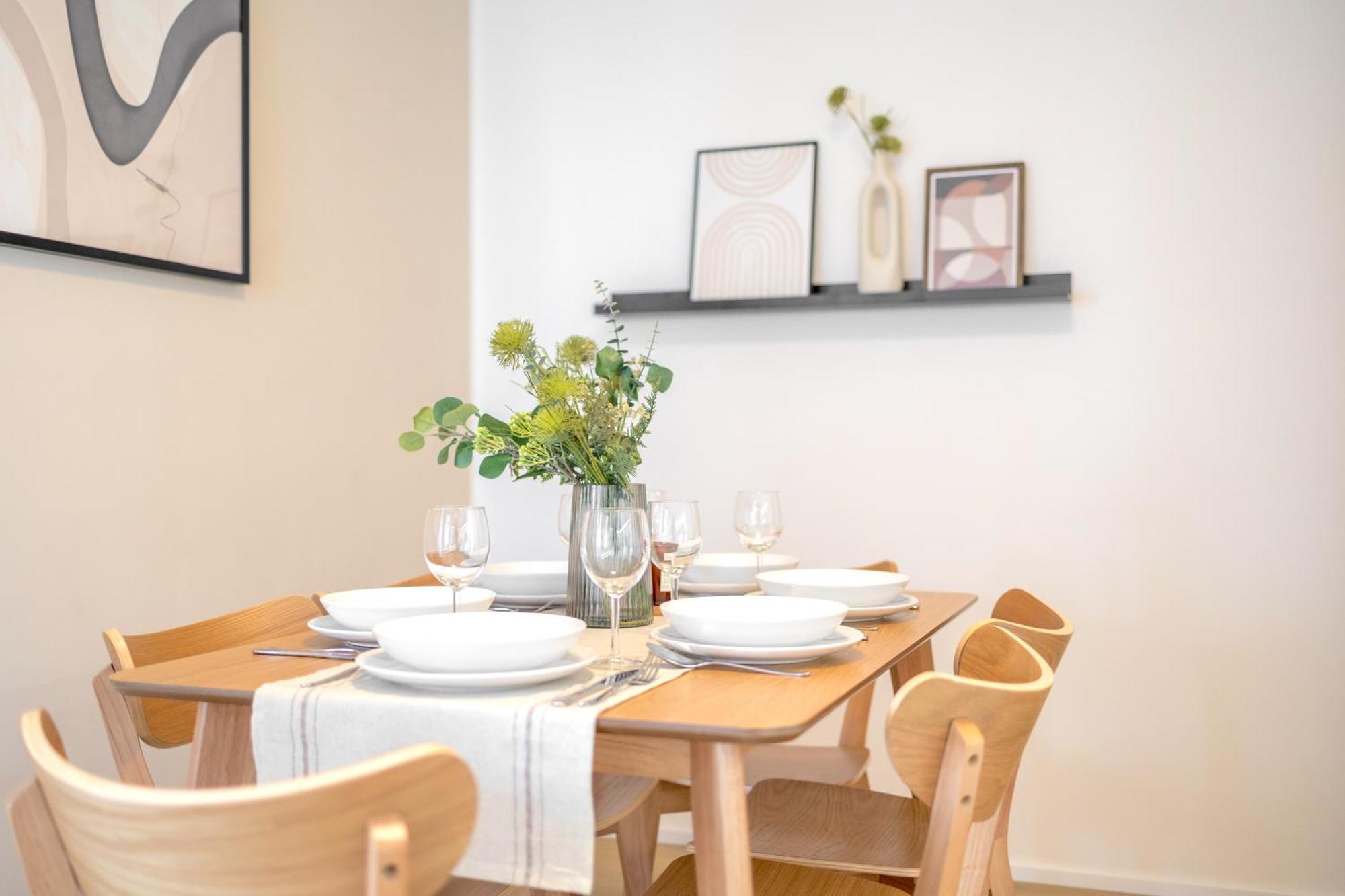 Апартаменти Bright 2Br - 7Th Floor, Balcony, Free Parking By Gravity Прага Екстер'єр фото