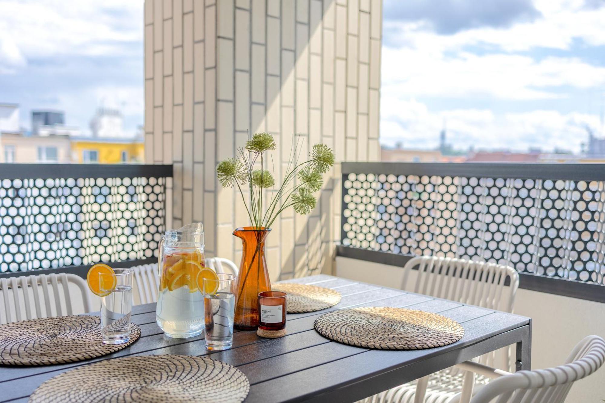 Апартаменти Bright 2Br - 7Th Floor, Balcony, Free Parking By Gravity Прага Екстер'єр фото
