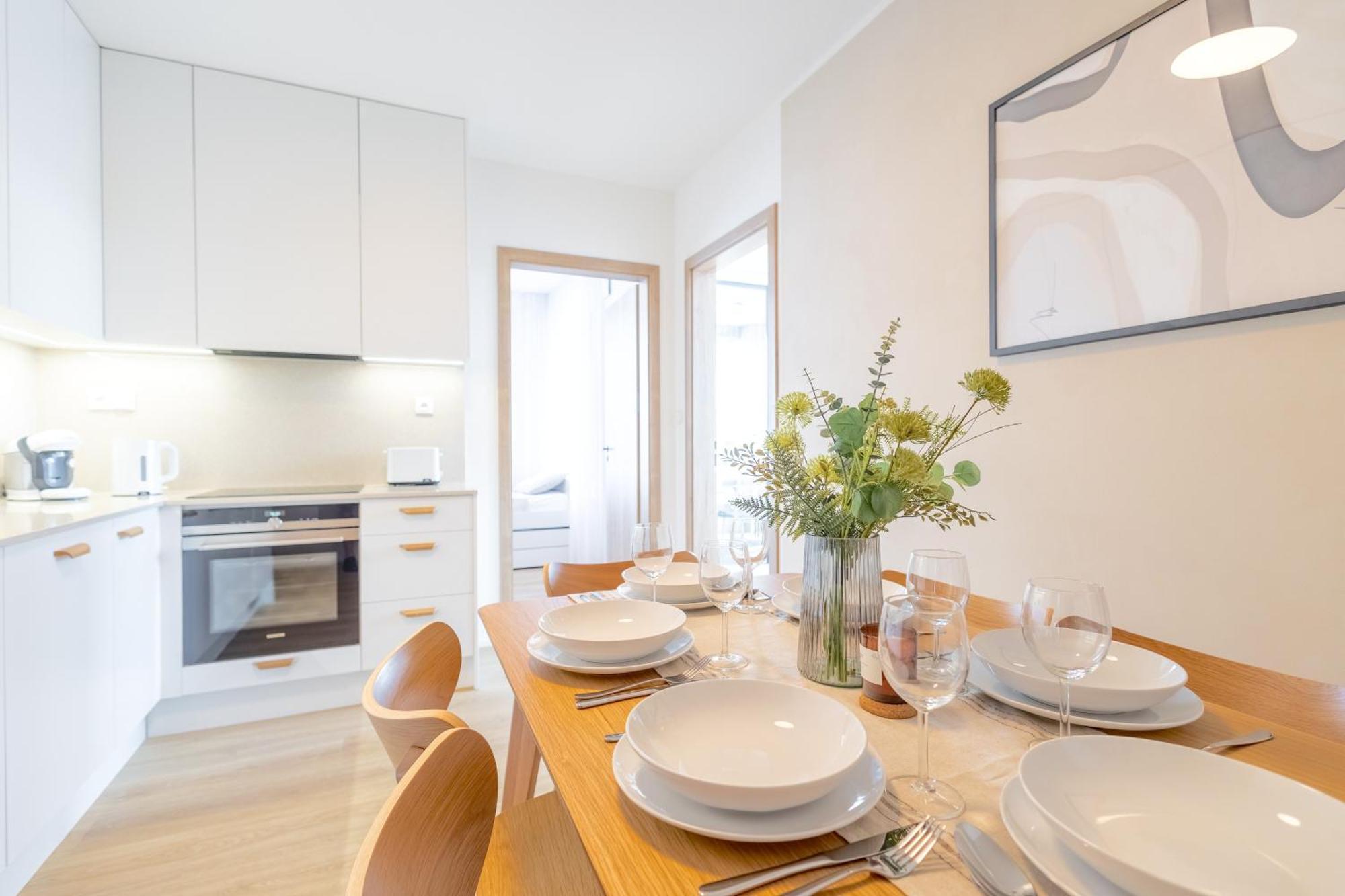 Апартаменти Bright 2Br - 7Th Floor, Balcony, Free Parking By Gravity Прага Екстер'єр фото